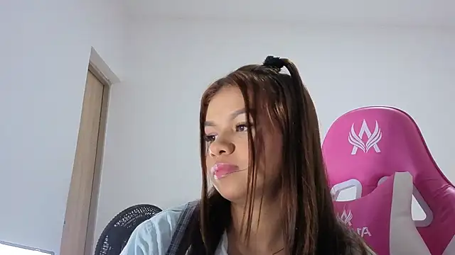 sophia ramirez12 online show from 06-25-26, 02:20
