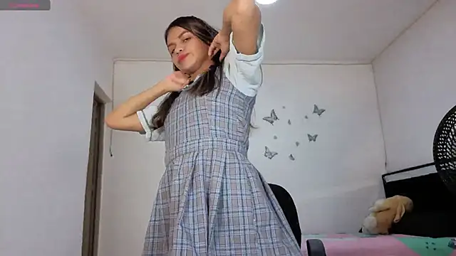 Snapshot of sophia_ramirez12 chatting on 09-25-25, 10:05 sophia ramirez12 online show from 09-25-25, 10:05