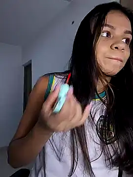 sophia ramirez12 online show from 11-11-25, 12:05