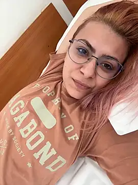 KittieHallo online show from 02-21-25, 11:01