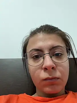 KittieHallo online show from 10-19-25, 09:12