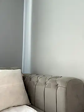 laraaaaaa online show from 11-02-25, 06:07