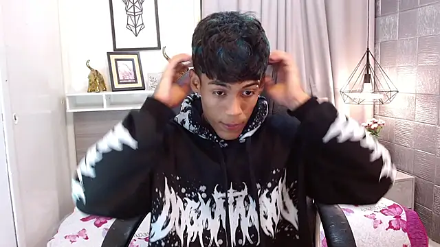 RyanKing19 online show from 10-21-25, 04:12