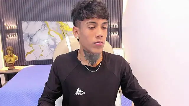 RyanKing19 online show from 09-30-25, 03:23