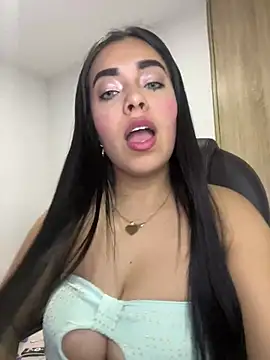 Snapshot of _SARA_69 chatting on 02-28-25, 11:03  SARA 69 online show from 02-28-25, 11:03