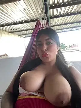 Snapshot of _SARA_69 chatting on 04-30-26, 12:45 SARA 69 online show from 04-30-26, 12:45