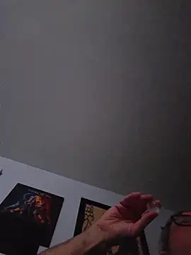 Smallone327 online show from 10-26-25, 06:25