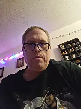 Smallone327 online show from 10-18-25, 06:15