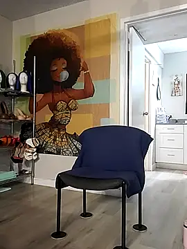 Queenanitadix online show from 11-28-25, 09:31