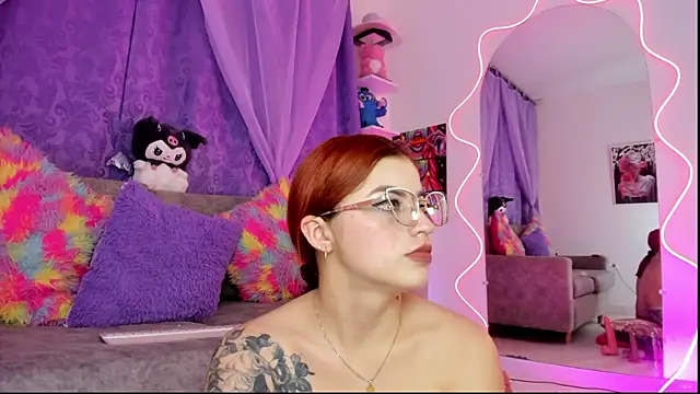 Snapshot of MelaniJhonson chatting on 06-19-26, 02:28 MelaniJhonson online show from 06-19-26, 02:28