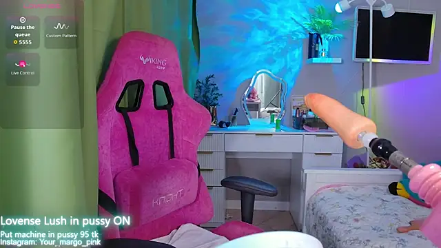 Snapshot of Margony chatting on 10-05-25, 04:47 Margony online show from 10-05-25, 04:47