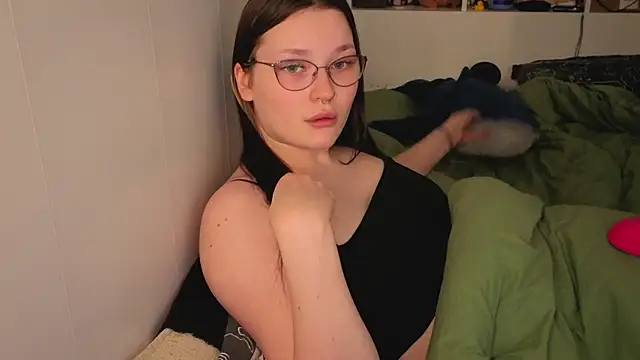 milliedoll online show from 11-13-25, 09:46