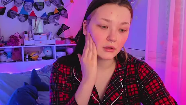 milliedoll online show from 12-17-25, 05:34