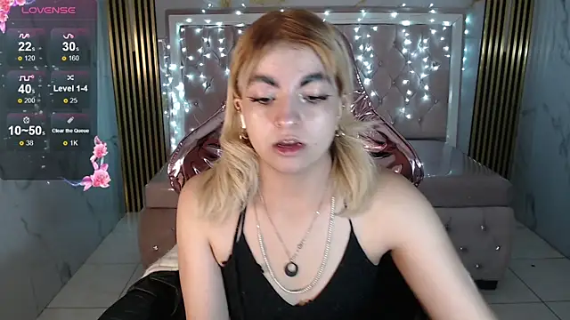 Snapshot of lili_conor_s chatting on 09-26-25, 03:13 lili conor s online show from 09-26-25, 03:13