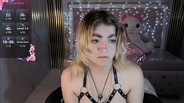 lili conor s online show from 11-16-25, 03:39