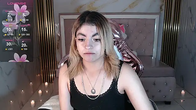 Snapshot of lili_conor_s chatting on 09-12-25, 03:28 lili conor s online show from 09-12-25, 03:28