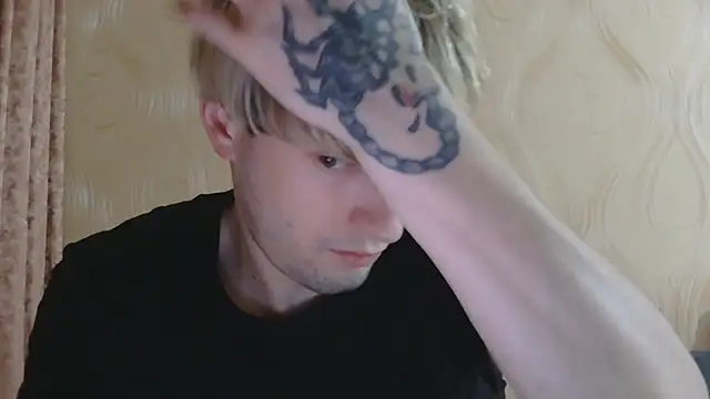 Snapshot of frama666 chatting on 05-19-26, 09:00 frama666 online show from 05-19-26, 09:00
