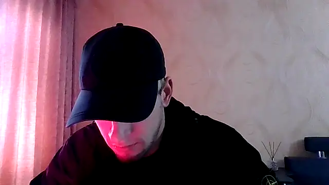 Snapshot of frama666 chatting on 04-25-26, 02:47 frama666 online show from 04-25-26, 02:47