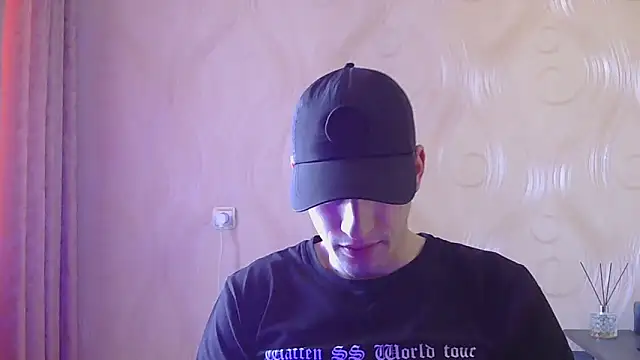 Snapshot of frama666 chatting on 05-03-26, 10:42 frama666 online show from 05-03-26, 10:42
