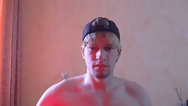 Snapshot of frama666 chatting on 05-20-26, 01:30 frama666 online show from 05-20-26, 01:30