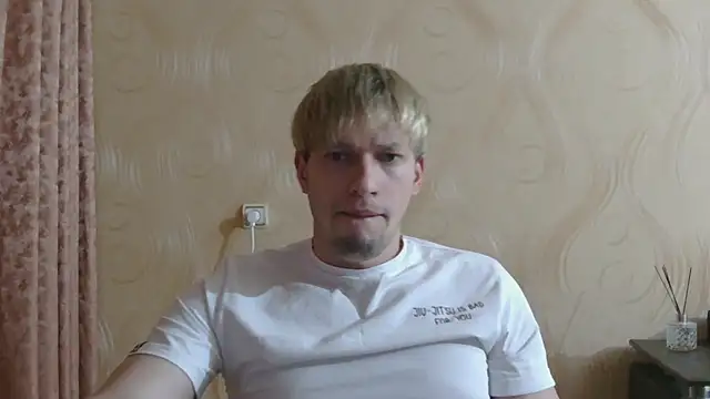 Snapshot of frama666 chatting on 05-06-26, 08:46 frama666 online show from 05-06-26, 08:46
