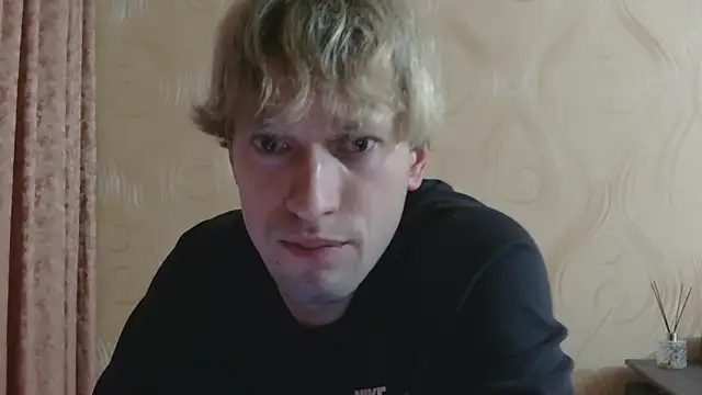Snapshot of frama666 chatting on 05-31-26, 06:09 frama666 online show from 05-31-26, 06:09