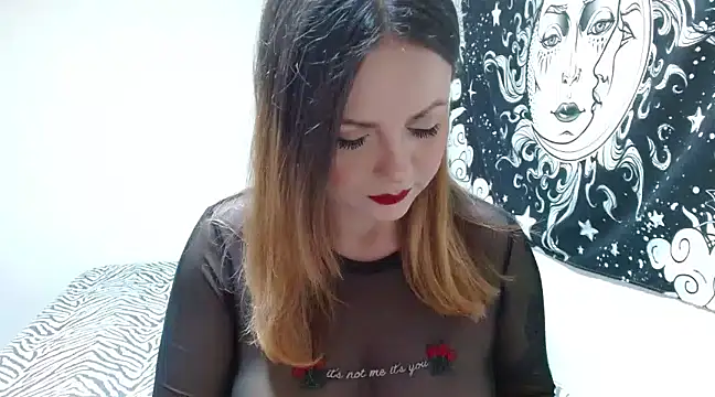 Snapshot of violetwhite777 chatting on 03-16-25, 05:36 violetwhite777 online show from 03-16-25, 05:36