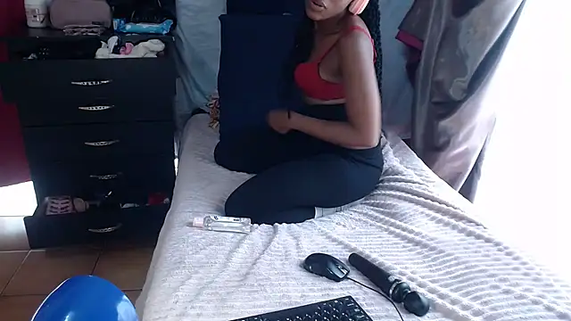 xxTatiannaxx online show from 10-29-25, 07:51