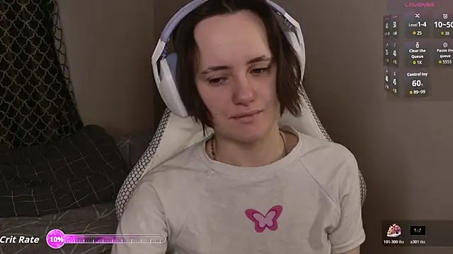 Luna Loveee online show from 03-25-26, 04:12