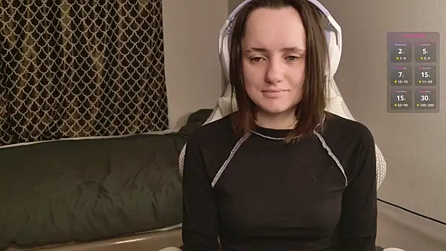 Luna Loveee online show from 11-16-25, 03:11