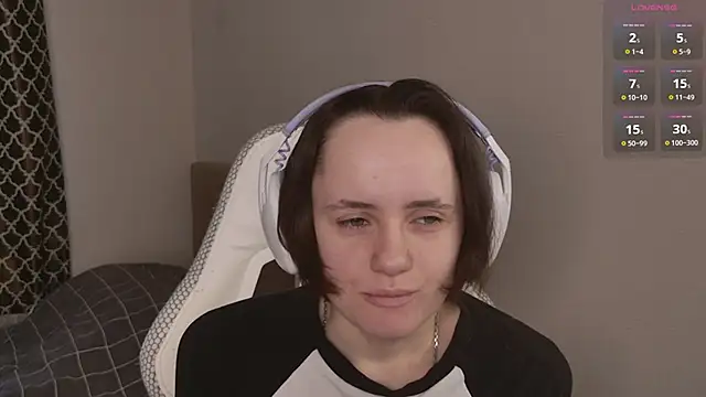 Luna Loveee online show from 04-07-26, 04:03