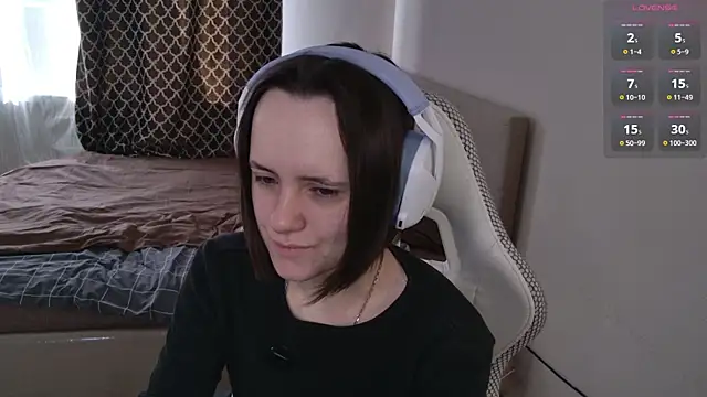 Luna Loveee online show from 07-03-26, 05:03