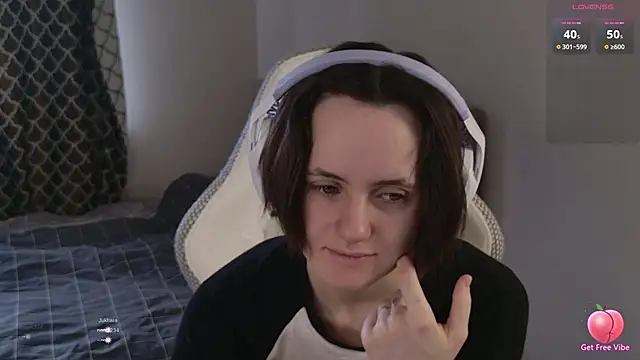 Luna Loveee online show from 03-30-26, 04:03