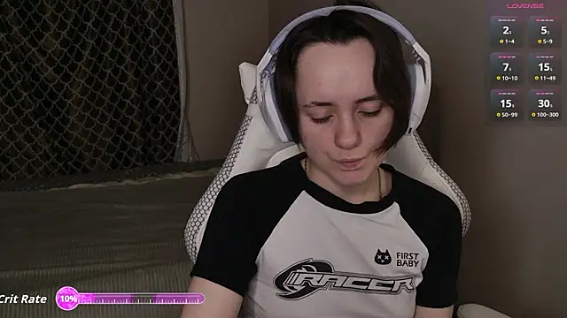 Luna Loveee online show from 02-22-26, 03:42