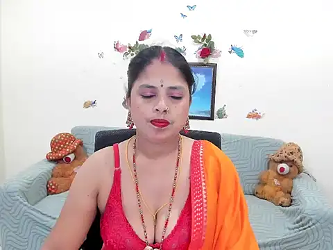Snapshot of leahgotiii chatting on 05-21-26, 03:26 leahgotiii online show from 05-21-26, 03:26