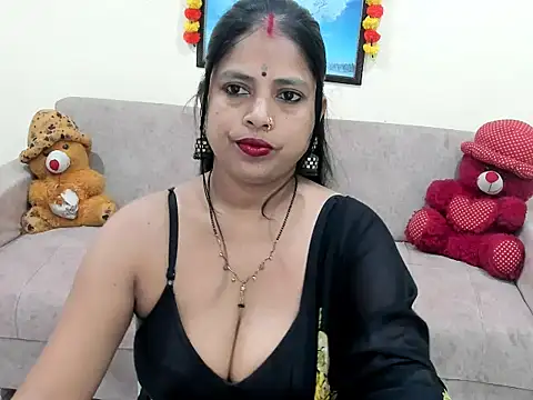 leahgotiii online show from 10-17-25, 03:32