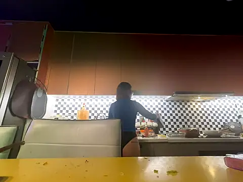 sluttyazncouple online show from 12-14-25, 08:14