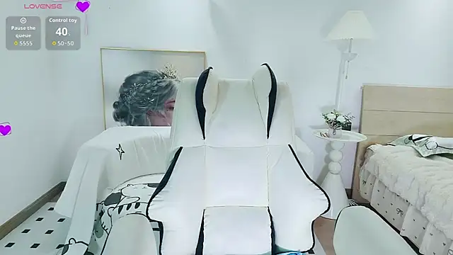 Dazzlebean online show from 11-26-25, 09:37