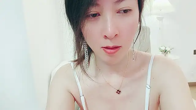 Dazzlebean online show from 04-17-26, 04:37