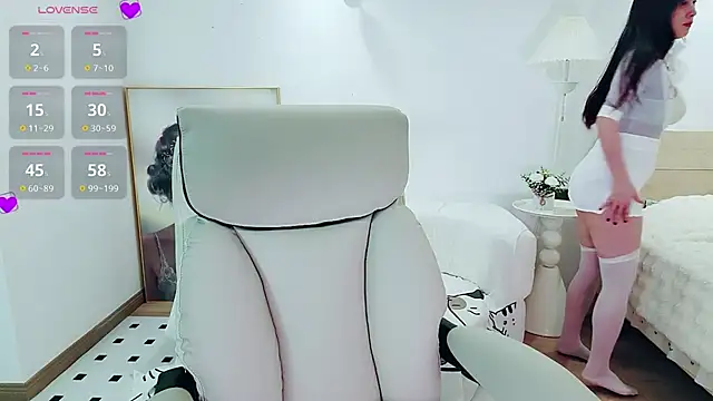 Dazzlebean online show from 12-15-25, 03:18