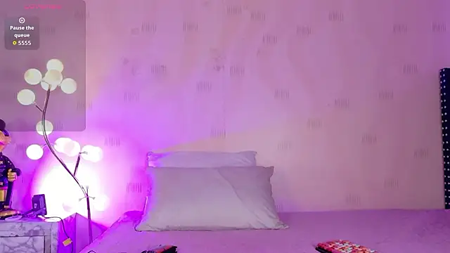 innocenthazel online show from 03-15-26, 12:56