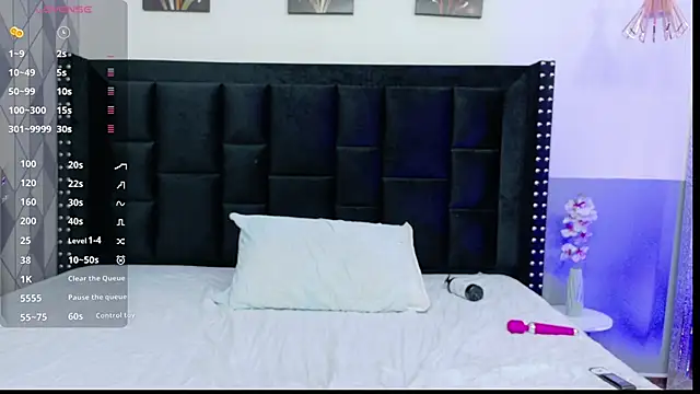 innocenthazel online show from 09-15-25, 12:55