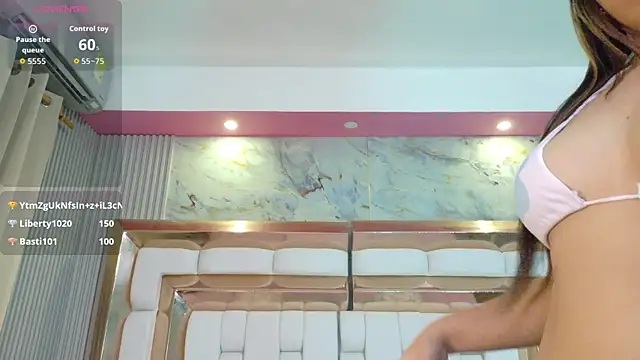 innocenthazel online show from 02-19-26, 02:52