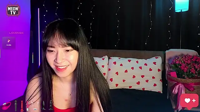 miyakimi0101 online show from 07-23-26, 01:52