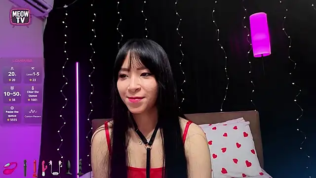 Snapshot of miyakimi0101 chatting on 04-24-26, 12:56 miyakimi0101 online show from 04-24-26, 12:56