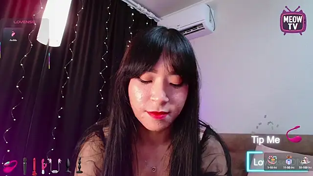 miyakimi0101 online show from 09-12-25, 12:33