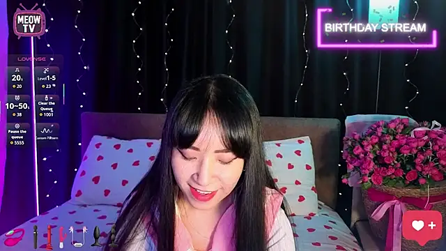 miyakimi0101 online show from 07-22-26, 12:45
