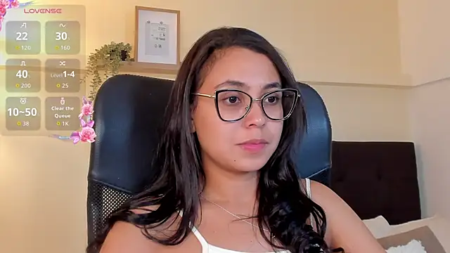Snapshot of Lucia_Brown_ chatting on 07-02-26, 08:59 Lucia Brown online show from 07-02-26, 08:59