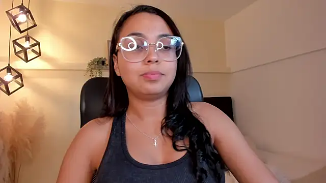 Snapshot of Lucia_Brown_ chatting on 06-25-26, 07:52 Lucia Brown online show from 06-25-26, 07:52