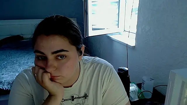 Snapshot of kitsune_8 chatting on 07-09-26, 08:59 kitsune 8 online show from 07-09-26, 08:59